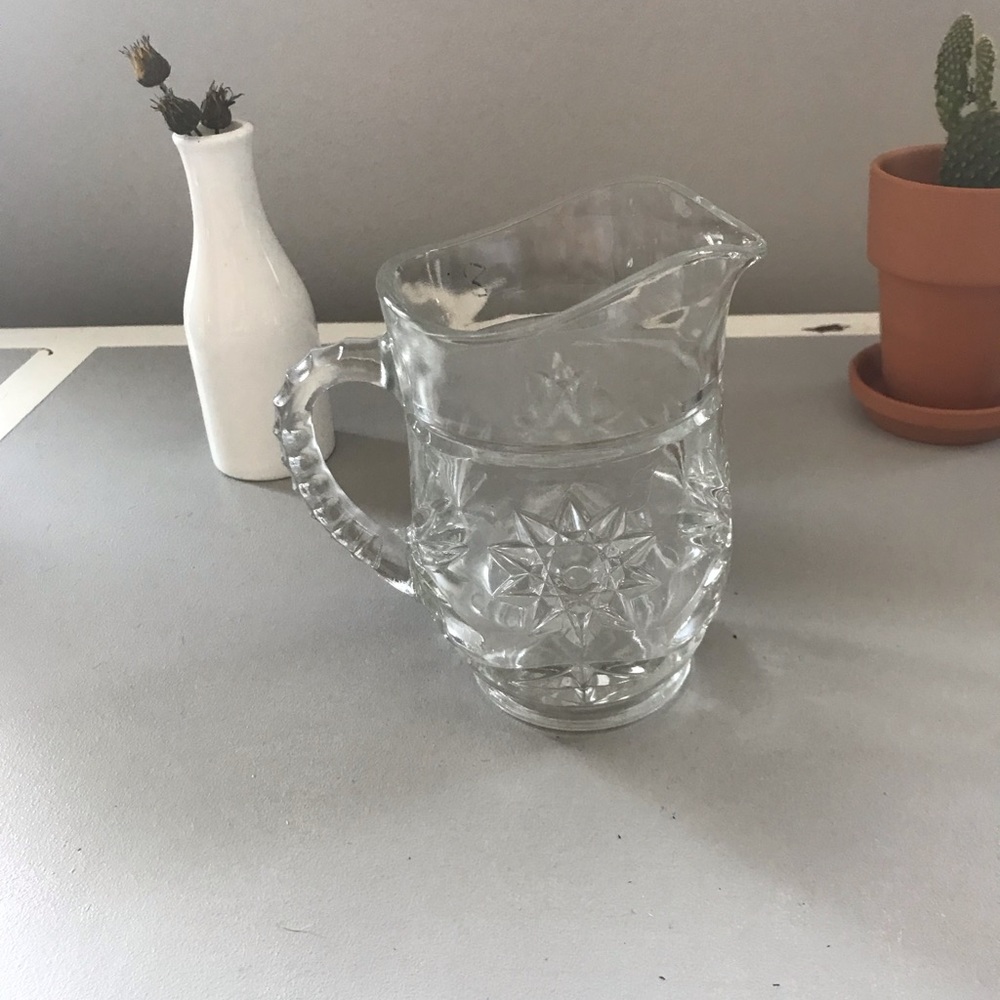 Vintage star glass pitcher/vase
